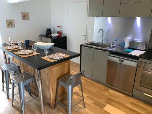 Η κουζίνα ή μικρή κουζίνα στο Petite Villa de impasse du Prieure