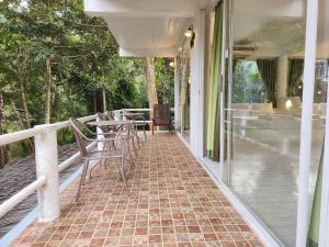 Gallery image of Rimkao Valley Resort in Suan Phung