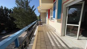 Balkón nebo terasa v ubytování Hostel Villa Lucia