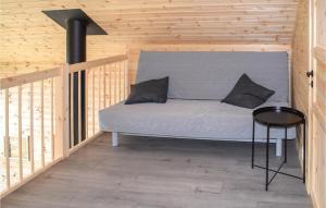Postel nebo postele na pokoji v ubytování Cozy Home In Treungen With Wifi
