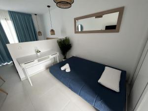 Posteľ alebo postele v izbe v ubytovaní Estepona - Playa - Estudio con terrazas cerca del mar Pa6
