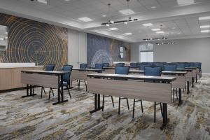 拉斐特瓦巴什兰丁希尔顿花园酒店商务区和/或会议室