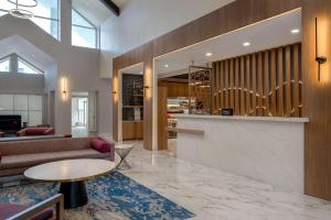 Χώρος καθιστικού στο DoubleTree Suites by Hilton Mount Laurel