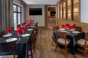 Εστιατόριο ή άλλο μέρος για φαγητό στο DoubleTree Suites by Hilton Mount Laurel