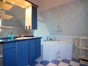 Koupelna v ubytování Apartment Stortebeker in Boltenhagen near beach + 32 fotografií