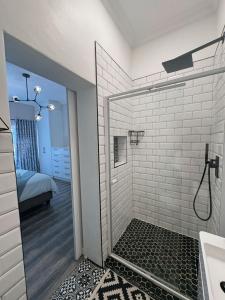 Koupelna v ubytování Beautiful SeaPoint Holiday Apt