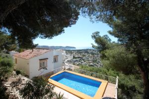 Bazén v ubytování Bellevue - sea view holiday home with private pool in Benissa nebo v jeho okolí