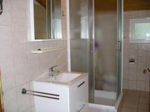 Kúpeľňa v ubytovaní Apartments Ivo