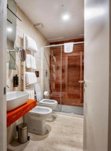 A bathroom at Albergo Abruzzi
