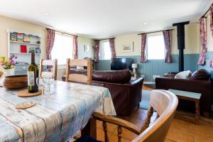 Gallery image of Foxhole Cottage in St. Davids