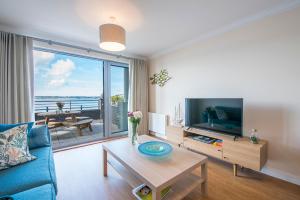 Μια τηλεόραση ή/και κέντρο ψυχαγωγίας στο Shearwater