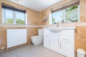 Φωτογραφία από το άλμπουμ του Goat Street Cottage σε Haverfordwest +32 φωτογραφίες