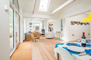 Et opholdsområde på Rosemary Cottage