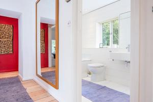 Et badeværelse på Rosemary Cottage