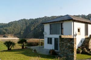 Φυσικό τοπίο κοντά σε αυτή η παραθεριστική κατοικία +32 φωτογραφίες