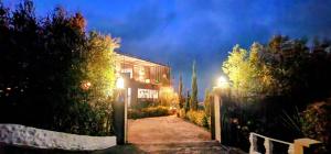 Zahrada ubytování Hobbit Hotel El peñol Guatapé
