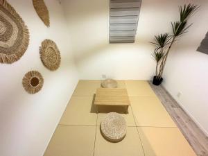 Gambar di galeri bagi HSH渋谷Hotel 电车三分钟可以到达新宿 幡ヶ谷 巴士直达涉谷 全新装修独栋小楼 di Tokyo