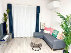 Ruang duduk di HSH渋谷Hotel 电车三分钟可以到达新宿 幡ヶ谷 巴士直达涉谷 全新装修独栋小楼