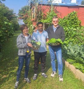 Clientes alojados en Himalaya Serene View Guest House & Farm Stay