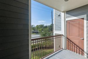 Balkoni atau teres di Cullen 8206 I New Construction 1bd Apt I Gated