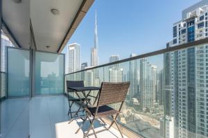 Balkón nebo terasa v ubytování Infinity Pool & Burj Khalifa View l Luxe Paramount + 37 fotografií