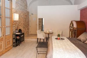 Postel nebo postele na pokoji v ubytování Hotel-Spa Classic Begur