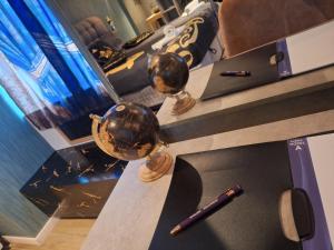 Getränke in der Unterkunft Waregem Hotel A