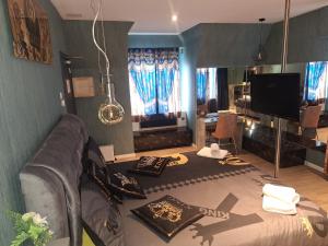 TV/Unterhaltungsangebot in der Unterkunft Waregem Hotel A