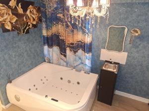 Waregem Hotel A 욕실 사진 37개 이상