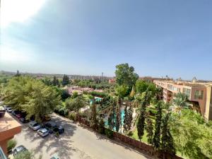 ภาพในคลังภาพของ Top localisation, neuf, Piscine et une vue balcon ในมาร์ราเกช