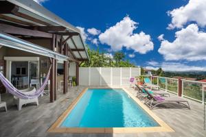 Πισίνα στο ή κοντά στο Villa 5 étoiles avec piscine à Le Vauclin