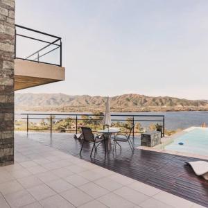 Naturlandskabet i nærheden af resortet