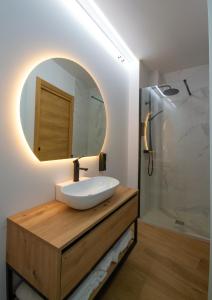 Et badeværelse på Cañuela de Gredos + 8 billeder