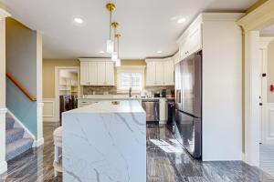 Gallery image of Three Bedroom - Victory Residence in Holyoke