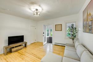 Fotografie z fotogalerie ubytování NYC Area Apartment on Hudson River! v destinaci Hastings-on-Hudson