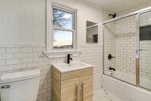 Fotografie z fotogalerie ubytování NYC Area Apartment on Hudson River! v destinaci Hastings-on-Hudson