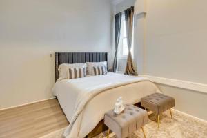 Postel nebo postele na pokoji v ubytování Private Cozy open floor plan, studio