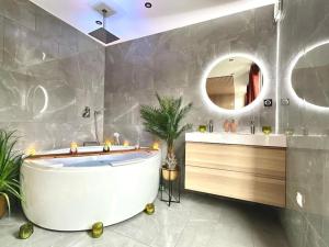 Koupelna v ubytování Suite Love & Relax
