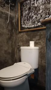 Rumah Paros & Gallery的一间浴室