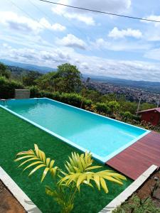 Πισίνα στο ή κοντά στο Cabaña - Barlovento Ecolodge Tarapoto