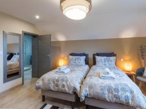 Φωτογραφία από το άλμπουμ του Chambre spacieuse avec sauna et vélos électriques à Vyans-le-Val - FR-1-583-264 σε Vyans