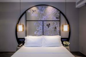 Katil atau katil-katil dalam bilik di Crystal Hotel Shanghai Lujiazui Oriental Pearl Tower