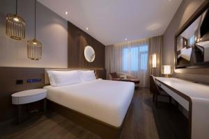 Katil atau katil-katil dalam bilik di Crystal Hotel Shanghai Lujiazui Oriental Pearl Tower