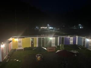 Fotografie z fotogalerie ubytování 鉄木彩虹小屋 v destinaci Yü-lan