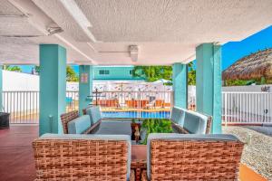 Foto sihtkohas Marathon asuva majutusasutuse Tiki Time! Pool-tiki Hut-kayaks-grill-ocean View! galeriist