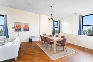 Posezení v ubytování Spacious 3BR 2BA in East Harlem - Near Central Park