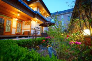 Zahrada ubytování Jeonju Dwaejikkum Hanok