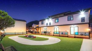 Zahrada ubytování Gyeongju Byeolkids Poolvilla