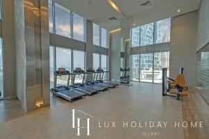 Fotografie z fotogalerie ubytování LUX 52 42 Deluxe Marina View Suite 2 v Dubaji
