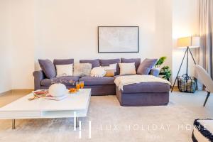 Fotografie z fotogalerie ubytování LUX 52 42 Deluxe Marina View Suite 2 v Dubaji
